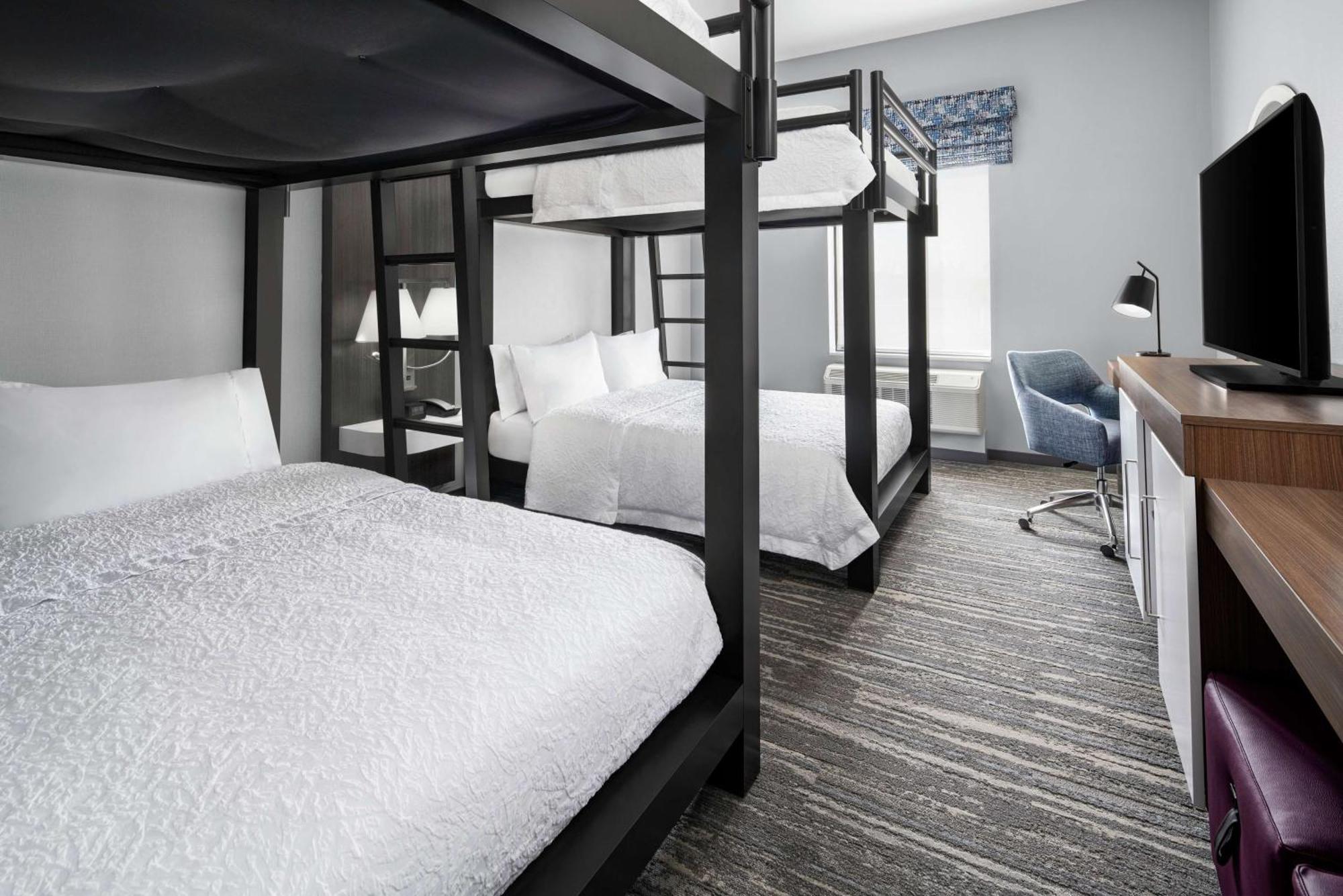 Hampton Inn & Suites Bridgeview Chicago, Il מראה חיצוני תמונה
